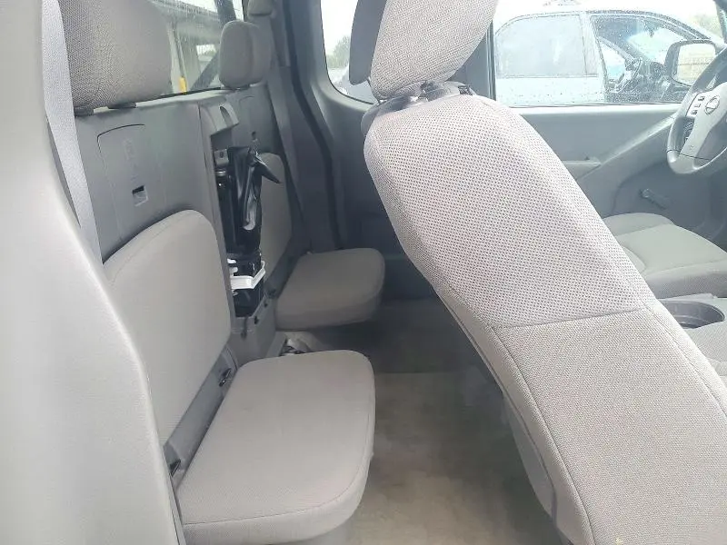 2017 NISSAN FRONTIER S  