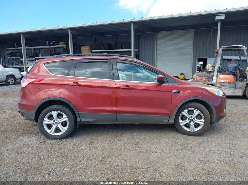 2015 FORD ESCAPE SE