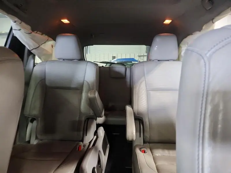 2015 TOYOTA HIGHLANDER LIMITED PLATINUM  