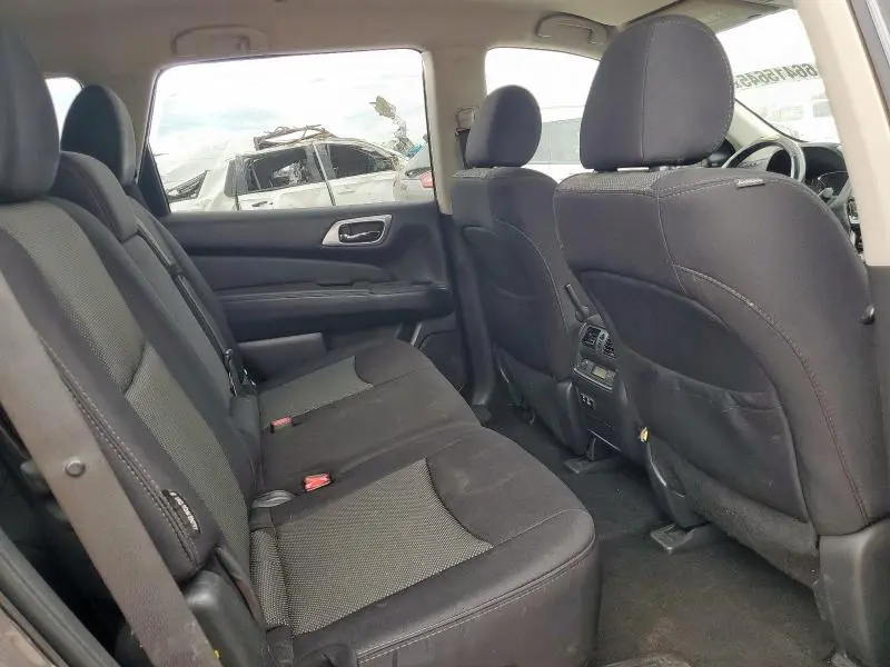 2019 NISSAN PATHFINDER S  