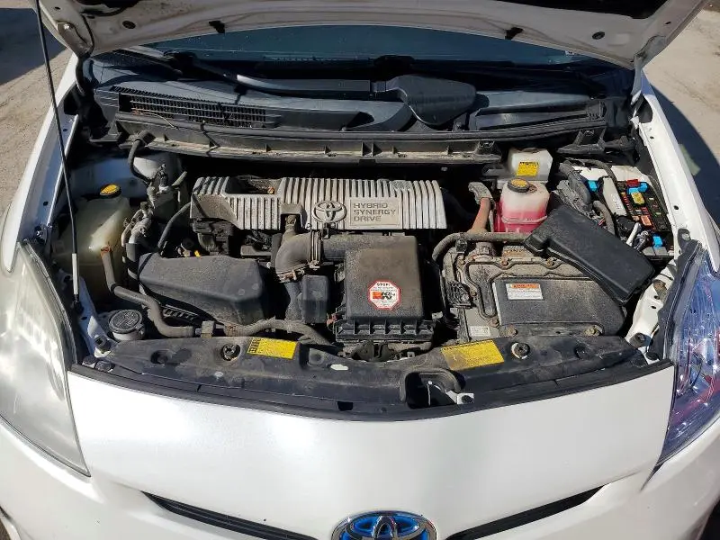 2013 TOYOTA PRIUS THREE  