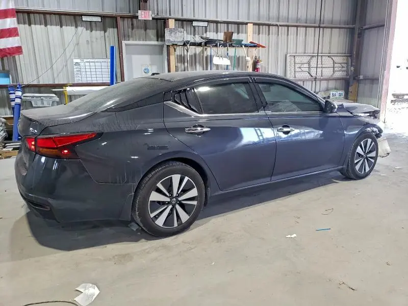 2019 NISSAN ALTIMA SL  