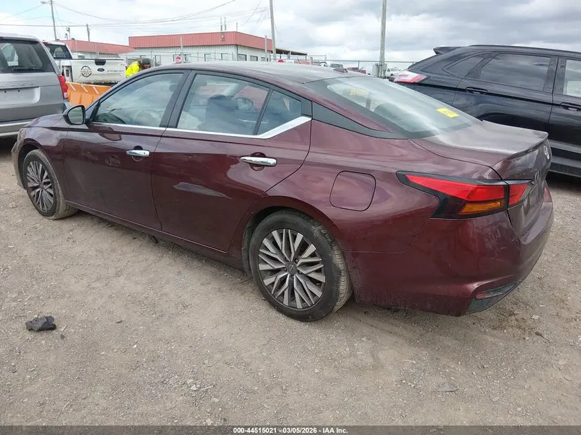 2023 NISSAN ALTIMA SV FWD