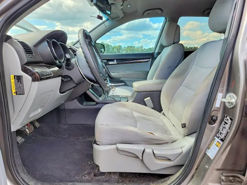 2012 KIA SORENTO LX  