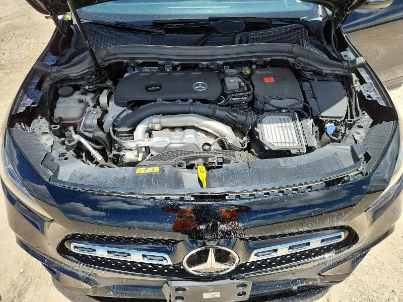 2025 MERCEDES-BENZ GLA 250  