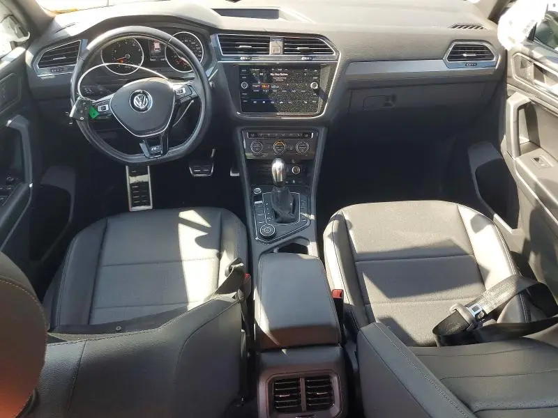 2020 VOLKSWAGEN TIGUAN SE  