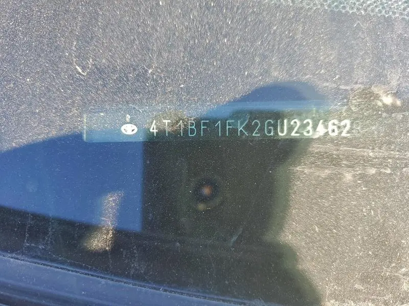 2016 TOYOTA CAMRY LE  