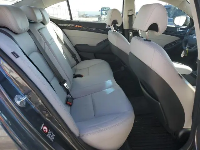 2015 KIA CADENZA PREMIUM  