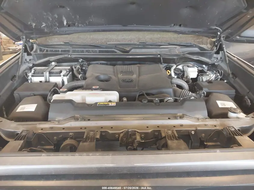2023 TOYOTA TUNDRA SR5