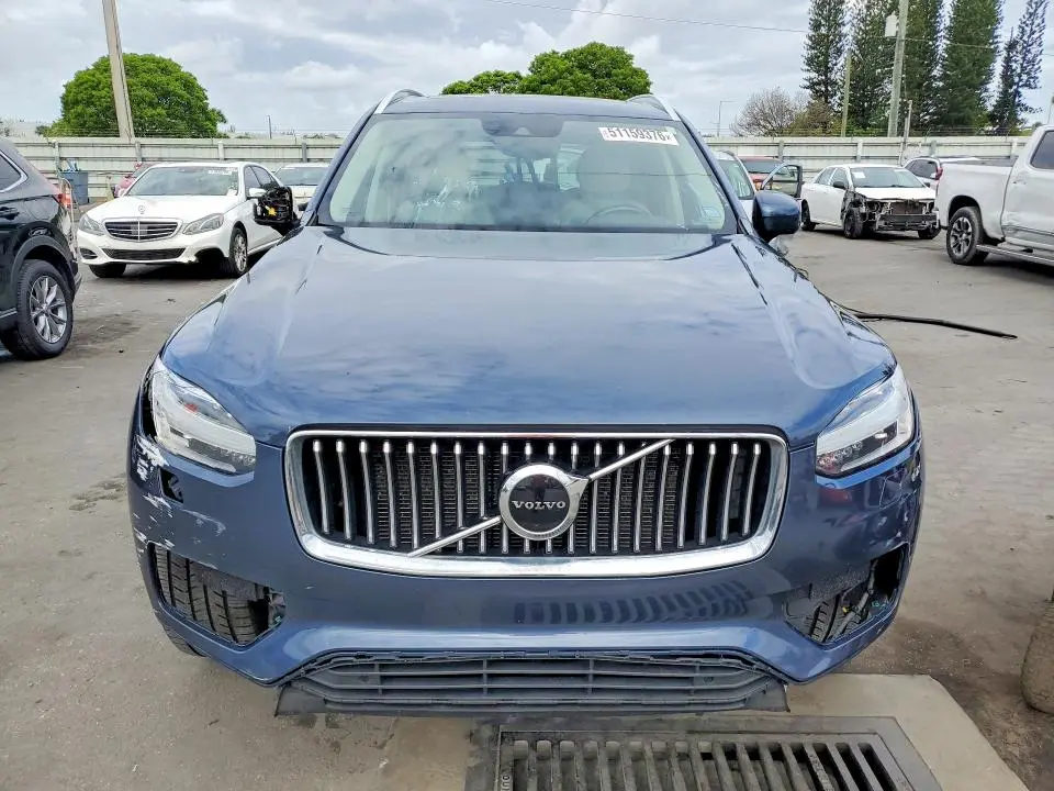 2021 VOLVO XC90 T5 MOMENTUM  