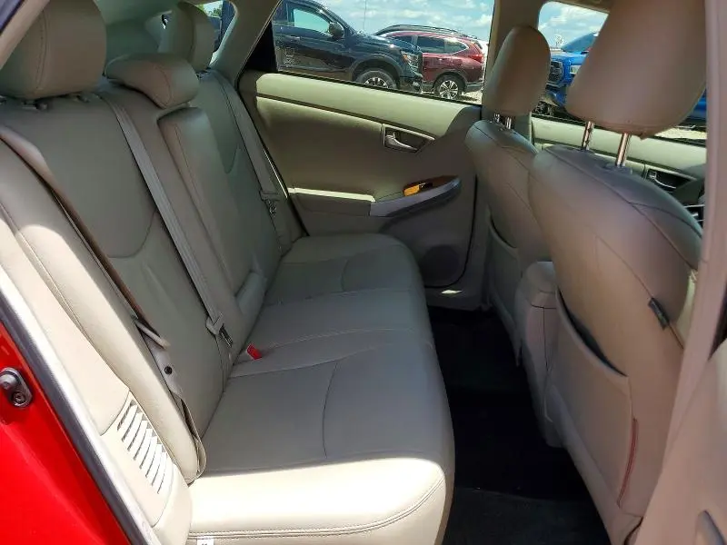 2013 TOYOTA PRIUS THREE  