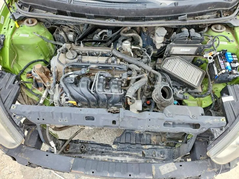2012 HYUNDAI ACCENT SE  