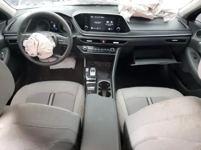 2022 HYUNDAI SONATA SE  