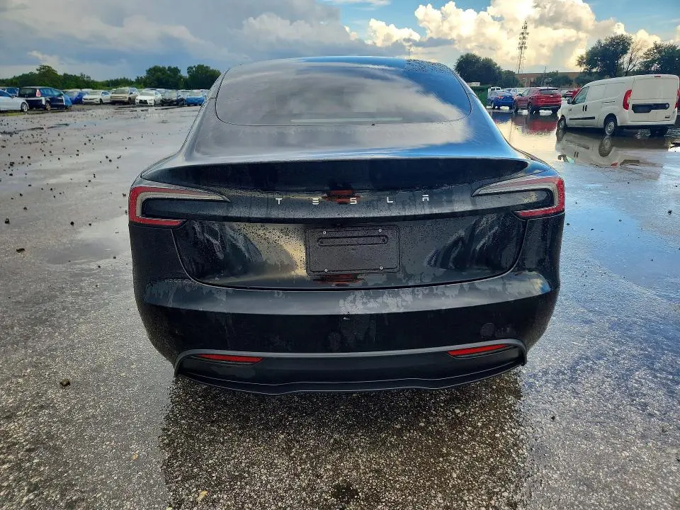 2025 TESLA MODEL 3   