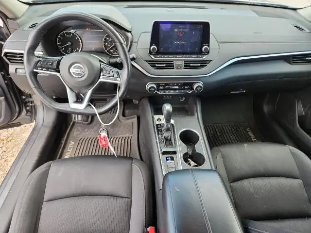 2019 NISSAN ALTIMA SV  