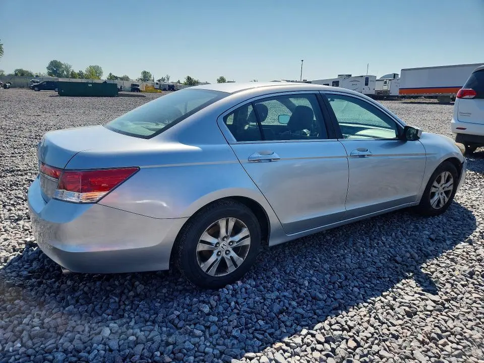 2011 HONDA ACCORD LX  