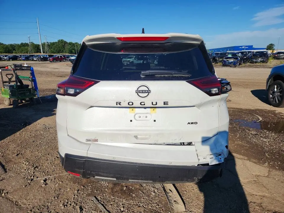 2026 NISSAN ROGUE DARK ARMOR  