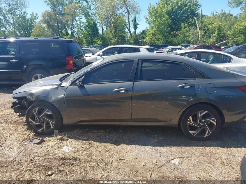 2025 HYUNDAI ELANTRA SEL SPORT