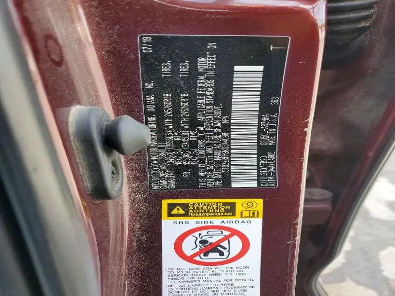 2019 TOYOTA HIGHLANDER LE  