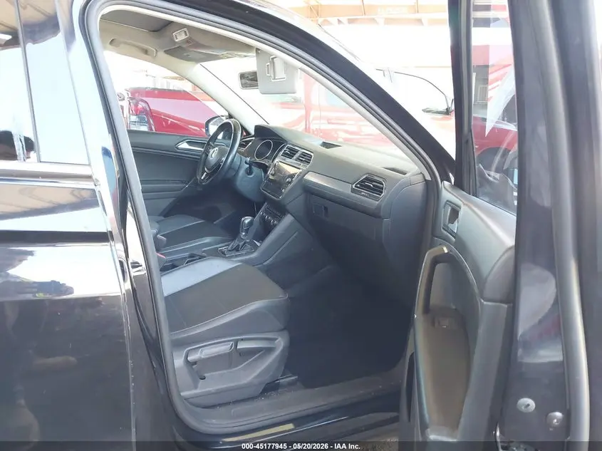 2018 VOLKSWAGEN TIGUAN 2.0T SE/2.0T SEL
