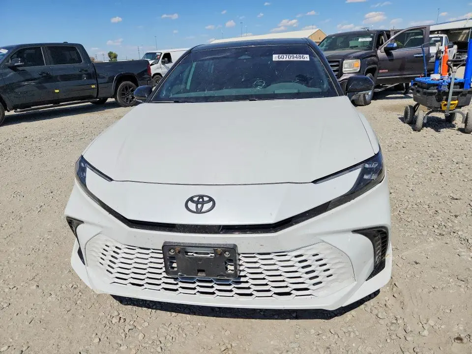 2025 TOYOTA CAMRY XSE  