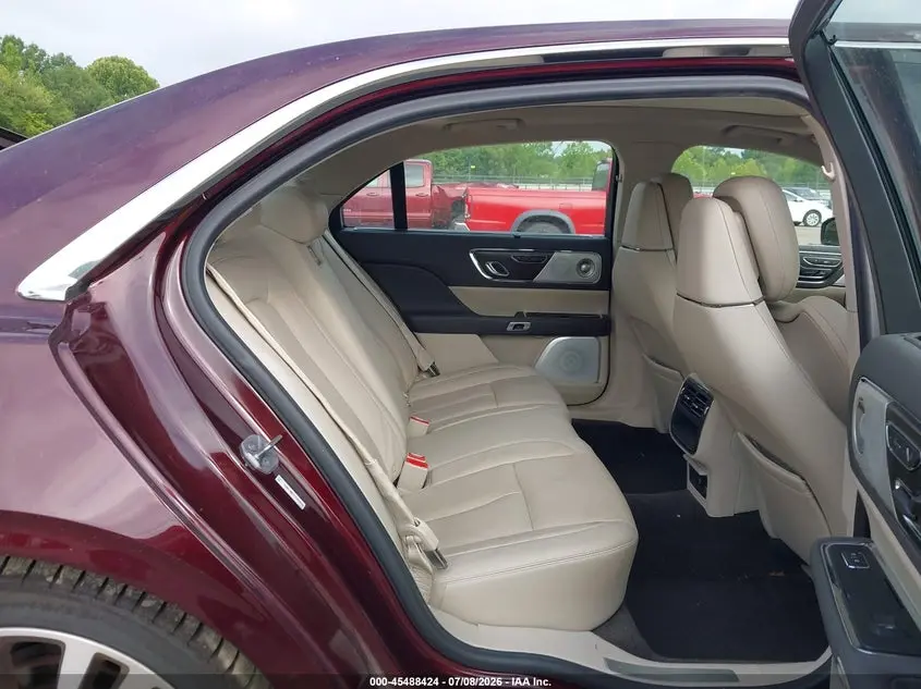 2017 LINCOLN CONTINENTAL RESERVE