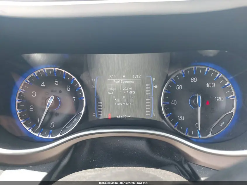 2020 CHRYSLER VOYAGER LX