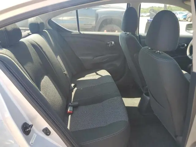 2019 NISSAN VERSA S  