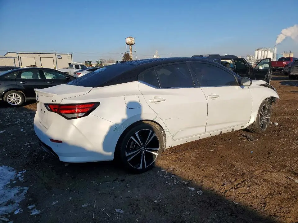 2022 NISSAN SENTRA SR  