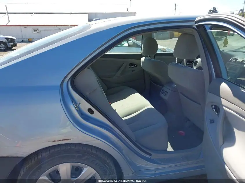 2010 TOYOTA CAMRY HYBRID  