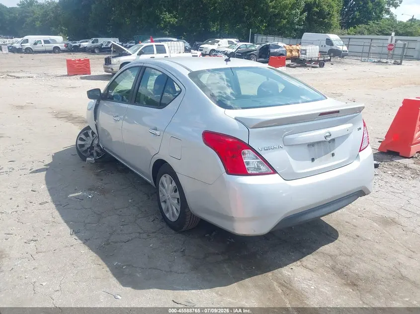 2017 NISSAN VERSA 1.6 SV
