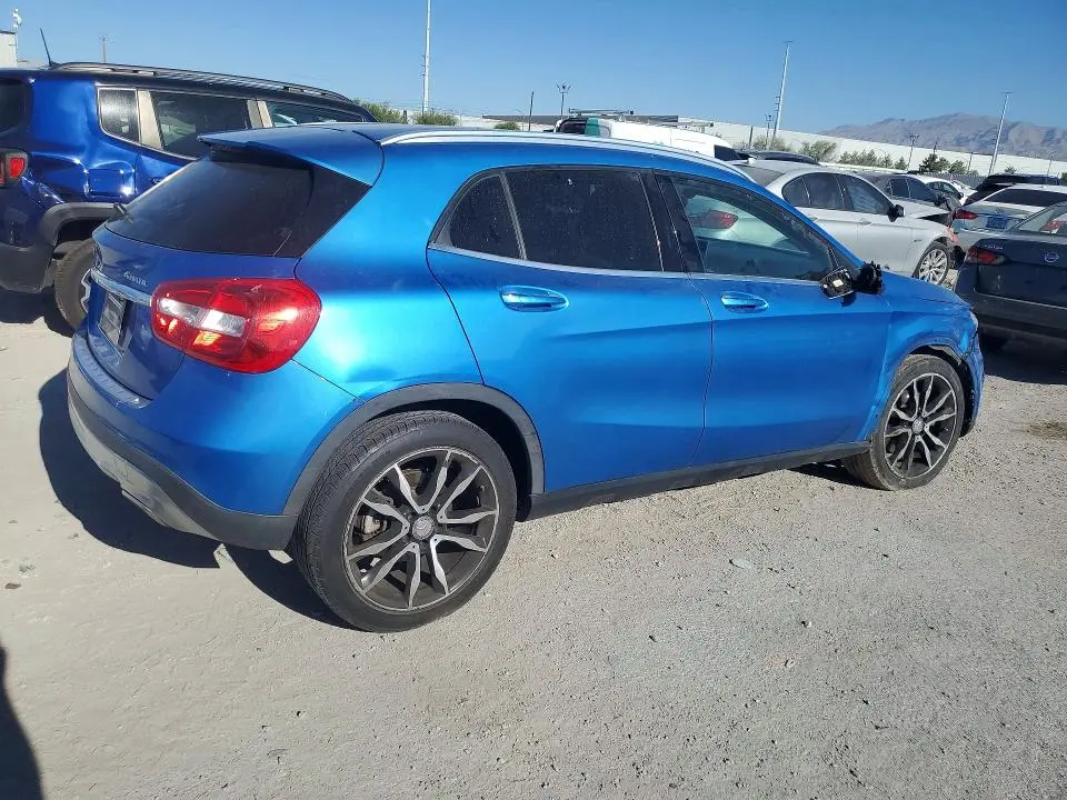 2015 MERCEDES-BENZ GLA 250 4MATIC  