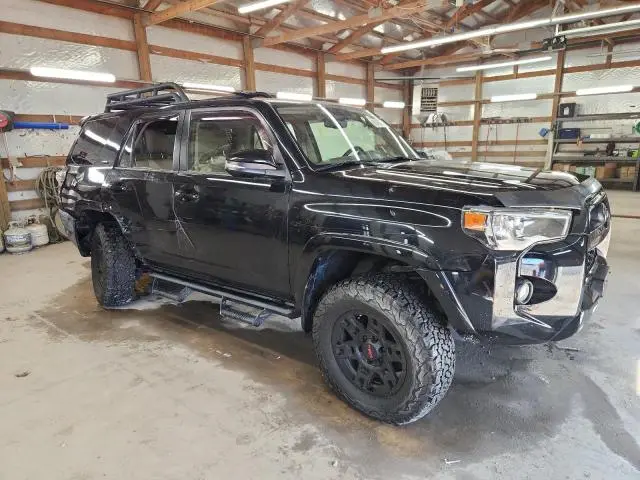 2019 TOYOTA 4RUNNER SR5/SR5 PREMIUM  