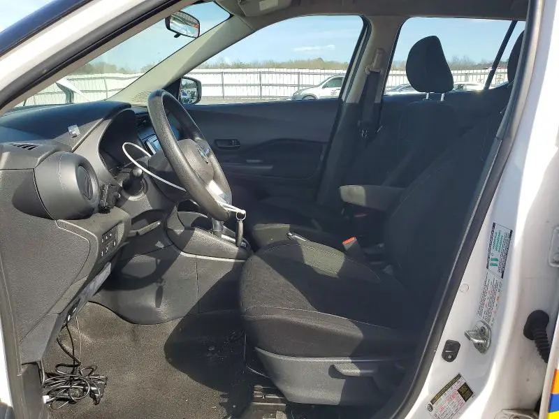 2021 NISSAN KICKS S  