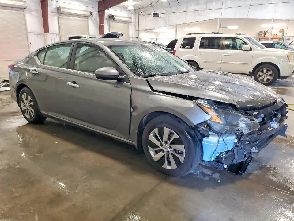 2022 NISSAN ALTIMA S  