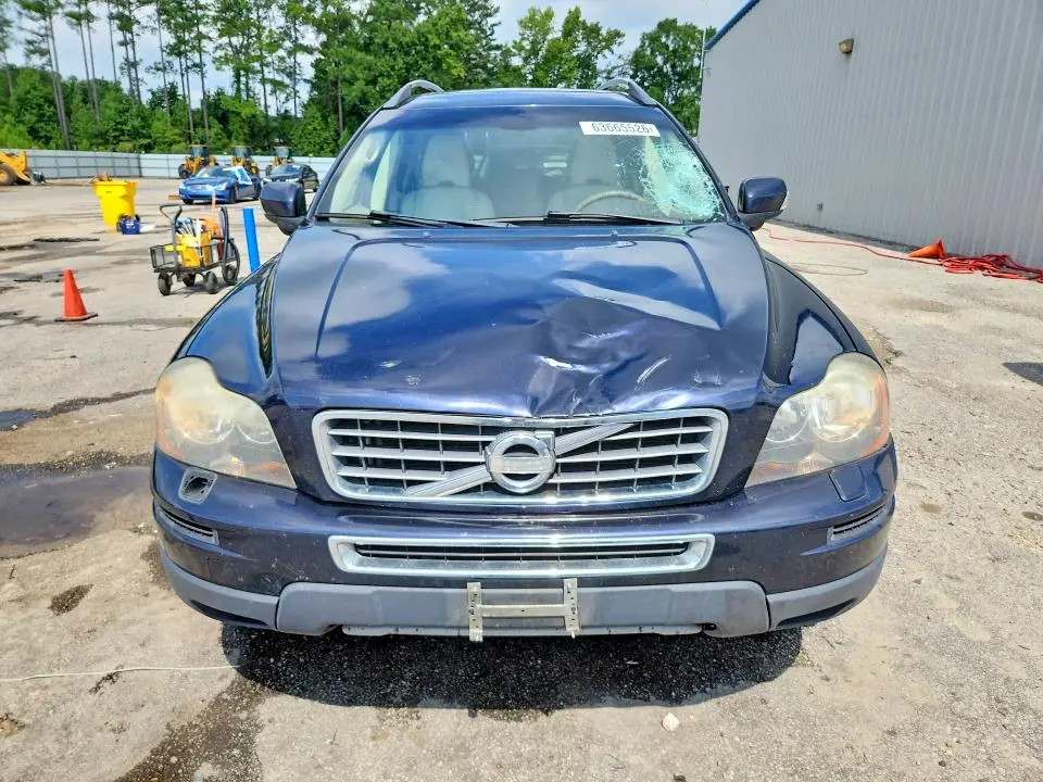 2011 VOLVO XC90 3.2  