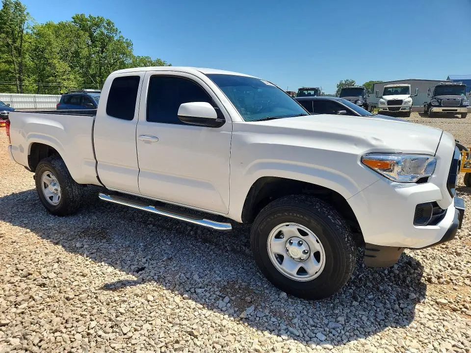 2021 TOYOTA TACOMA SR  