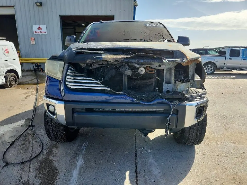 2014 TOYOTA TUNDRA CREWMAX SR5  