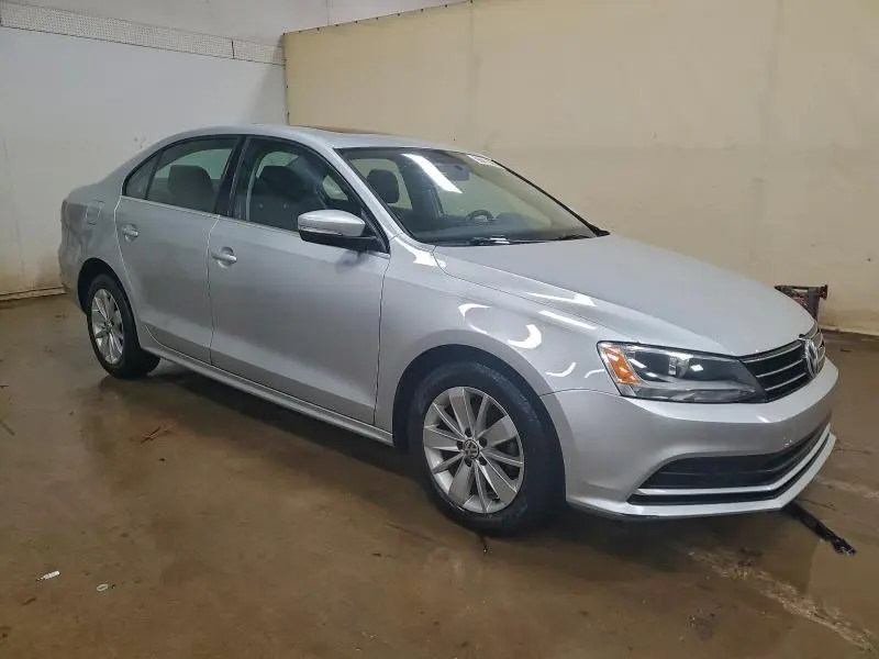2015 VOLKSWAGEN JETTA SE  
