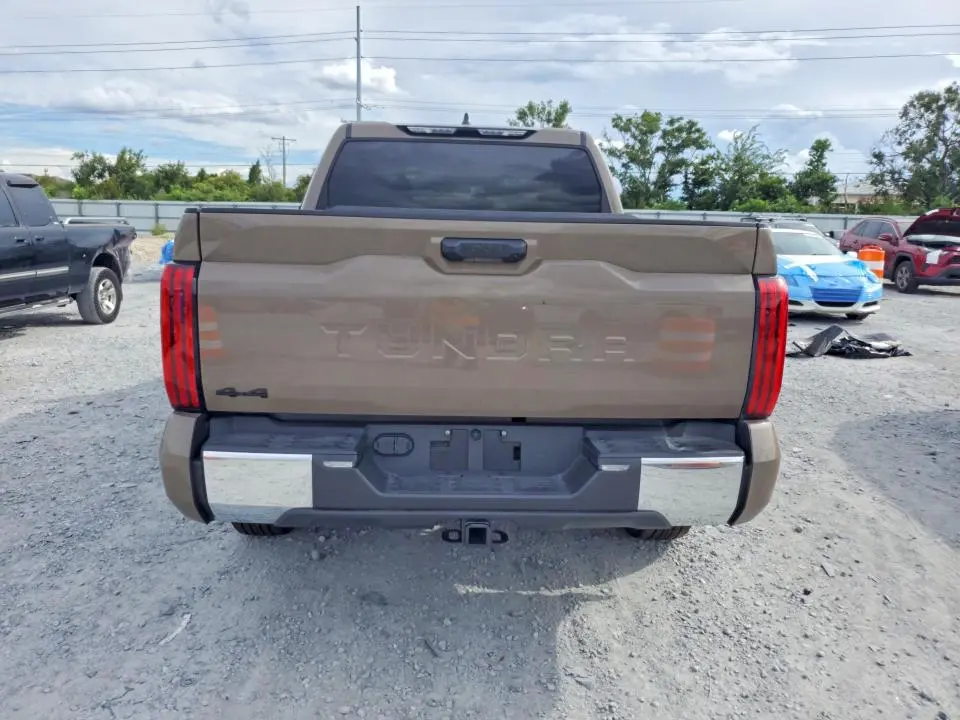 2026 TOYOTA TUNDRA SR5  