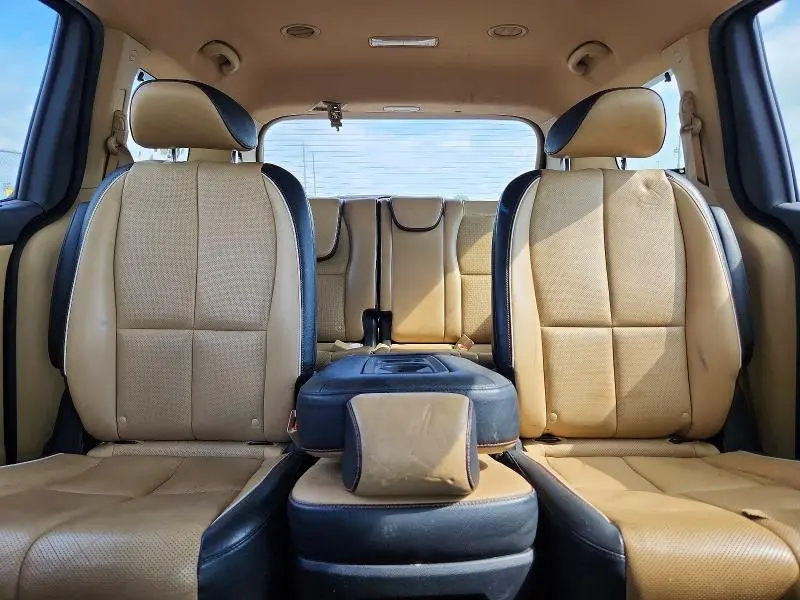 2018 KIA SEDONA LX  