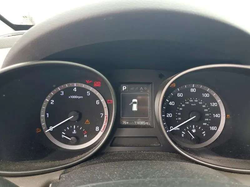 2017 HYUNDAI SANTA FE SE  