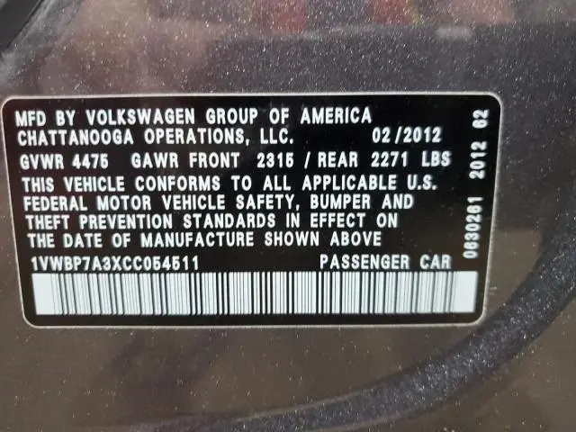 2012 VOLKSWAGEN PASSAT SE  