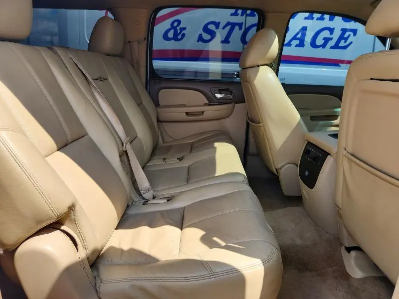 2011 GMC YUKON XL K1500 SLT  