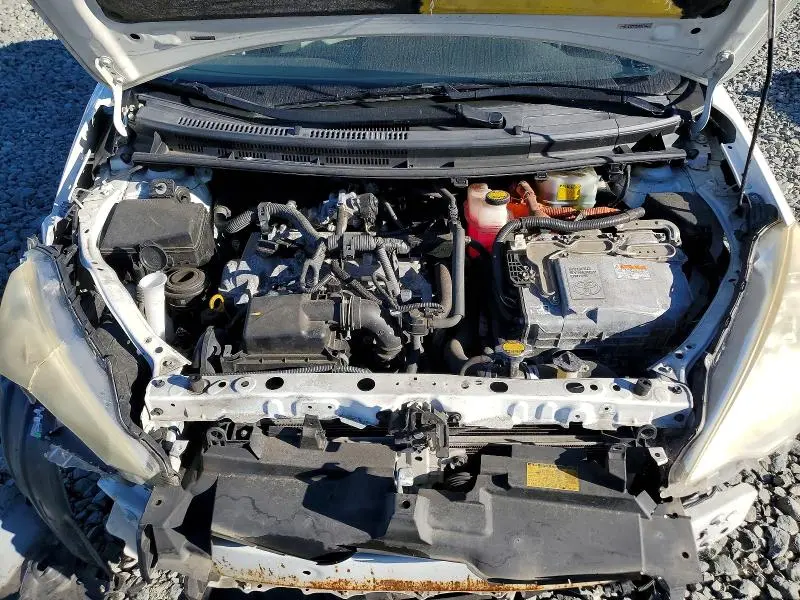 2013 TOYOTA PRIUS C TWO  