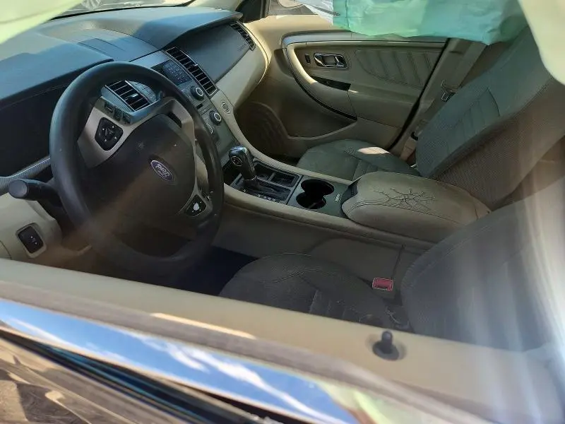2013 FORD TAURUS SE  