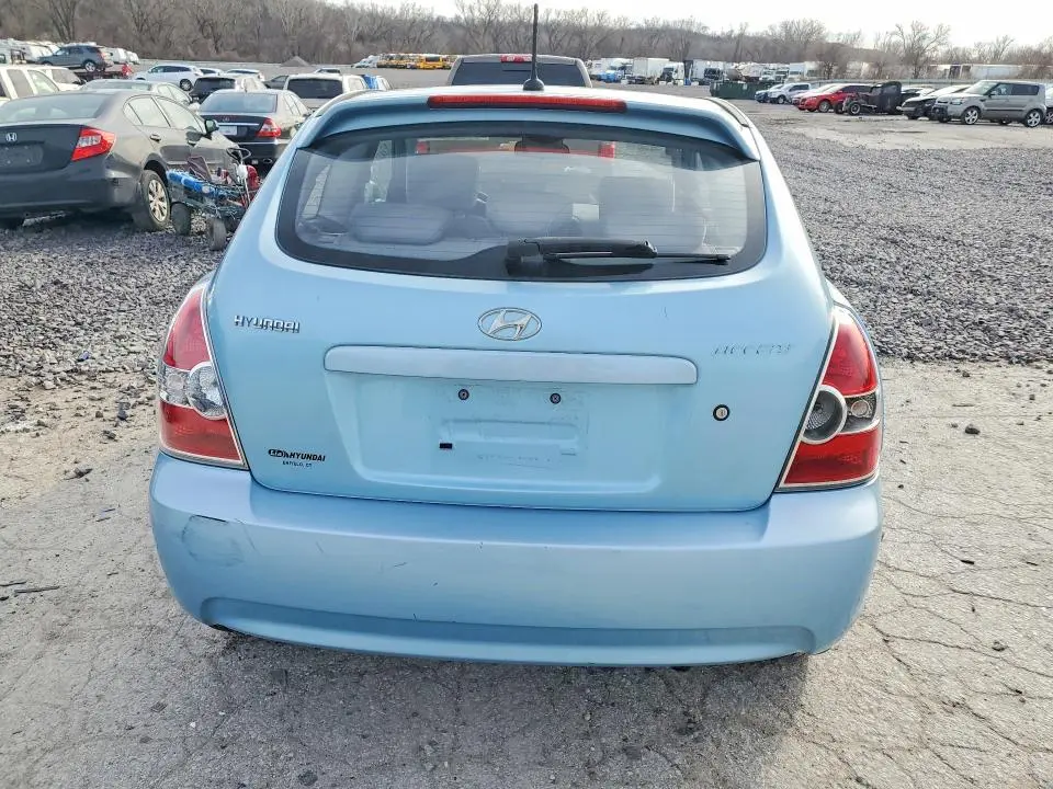 2011 HYUNDAI ACCENT GL  