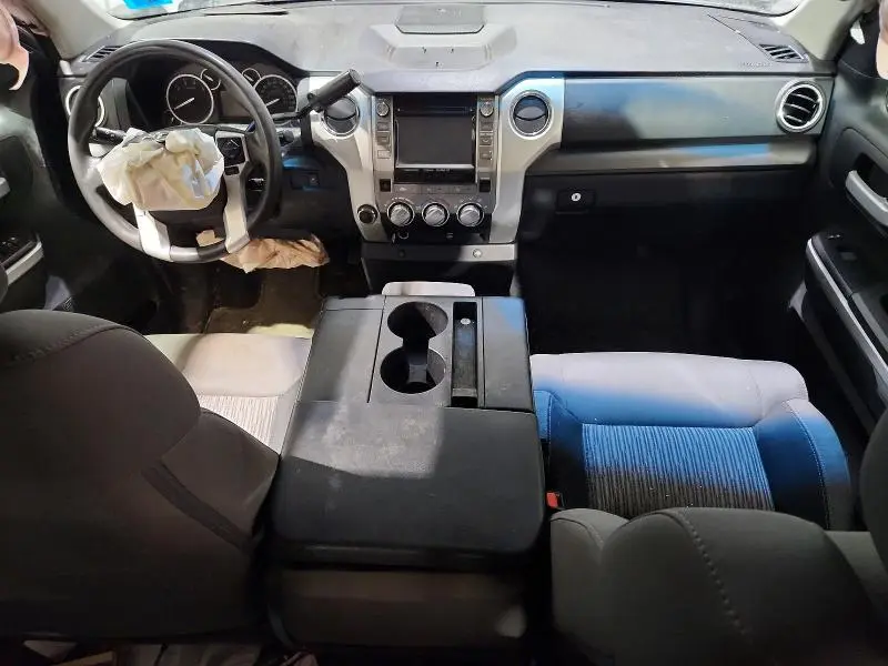 2017 TOYOTA TUNDRA SR5  