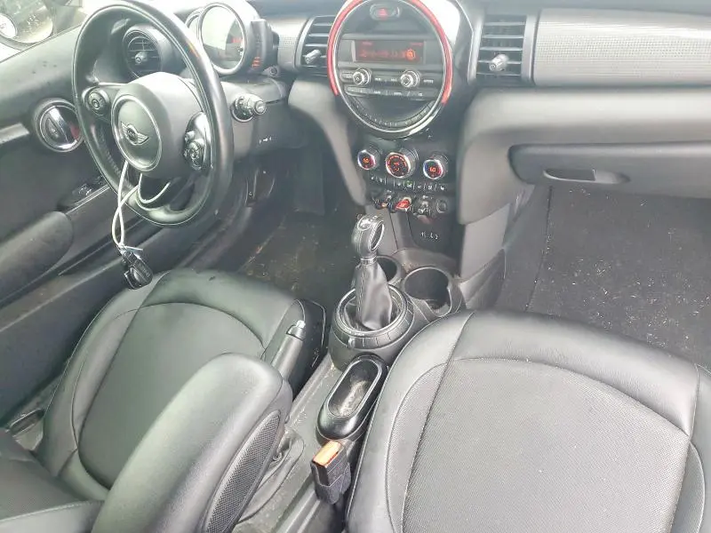 2016 MINI COOPER   