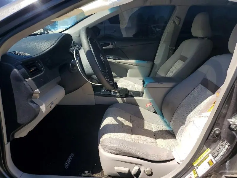 2014 TOYOTA CAMRY LE  